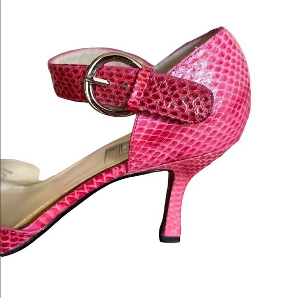Victoria Spencer Ella genuine snake leather pink shoes. Size 8M. 3” heel - Picture 9 of 9